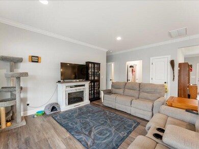 1303 Neyland Cir, Hixson, TN 37343 - photo 5