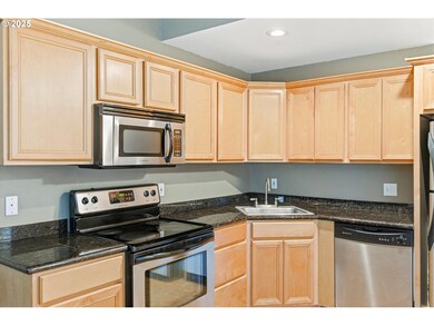 6220 SW Capitol Hwy unit 8, Portland, OR 97239 - photo 4