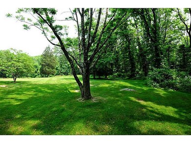 407 Round Hill Rd, Greenwich, CT 06831 - photo 6