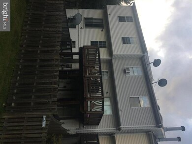 1328 Dillon Ct, Capitol Heights, MD 20743 - photo 3