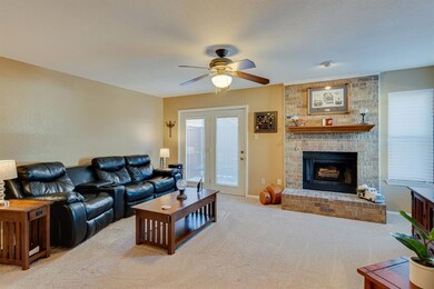 8 Rockwood Cir, Bedford, TX 76021 - photo 3