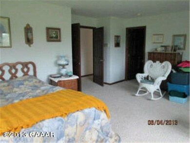 8923 W Lake Union Rd SE, Alexandria, MN 56308 - photo 2