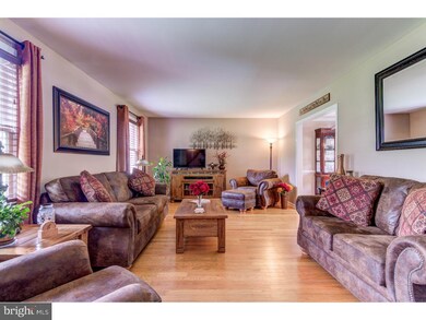 86 Running Brook Rd, Glen Mills, PA 19342 - photo 3