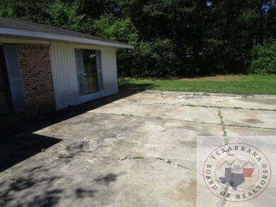 3213 Kidd Ln, Texarkana, TX 75501 - photo 2
