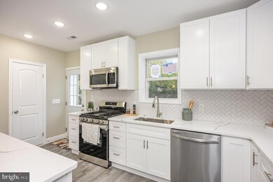 3204 Montebello Terrace, Baltimore, MD 21214 - photo 7