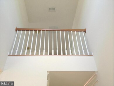 18518 Quantico Gateway Dr, Triangle, VA 22172 - photo 5