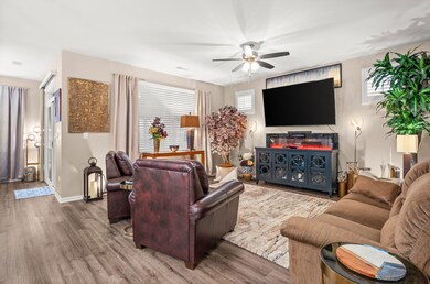 239 Durham St, North Aurora, IL 60542 - photo 6