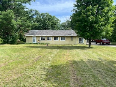 W11762 Rays Ln, Crivitz, WI 54114 - photo 3