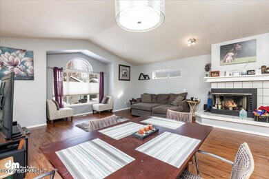 04-Living Room 20230315-DW-2034-Edit
