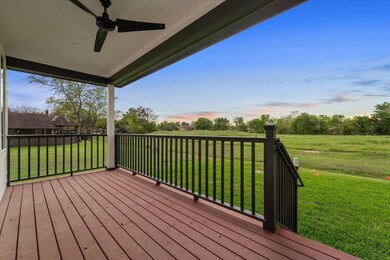 7725 Green Lawn Dr, Houston, TX 77088 - photo 3