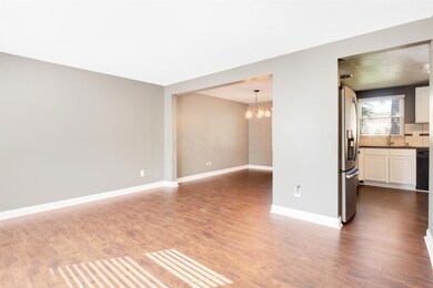 6413 Deer Ridge Ln, Columbus, OH 43229 - photo 6