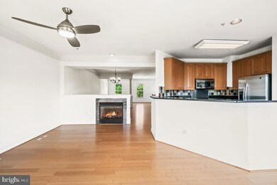 164 Chevy Chase St unit A, Gaithersburg, MD 20878 - photo 5