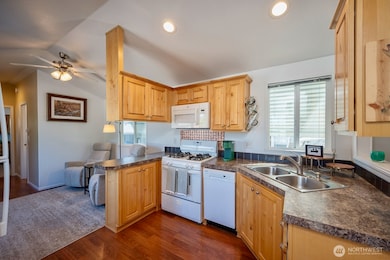 7037 Highway 262 E unit 58/59, Othello, WA 99344 - photo 6