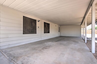 5562 E Alpine Ave-7