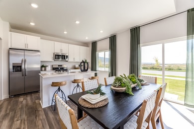 2013 E Swallow Dr unit 4064, Eagle Mountain, UT 84005 - photo 6