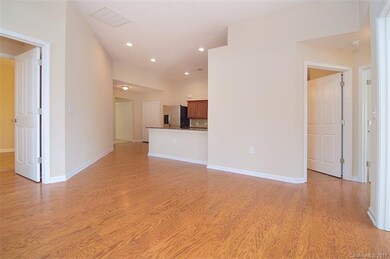 Dining area and Breakfast Bar