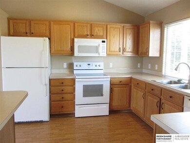 7617 Fillmore St, Omaha, NE 68122 - photo 5