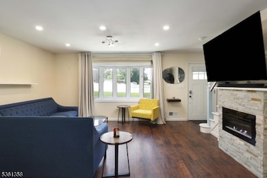 992 Milton Blvd, Rahway, NJ 07065 - photo 7