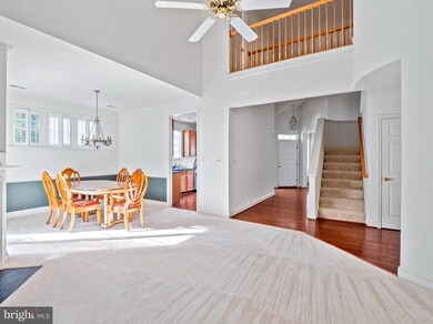 6964 Walnut Hill Dr, Gainesville, VA 20155 - photo 4