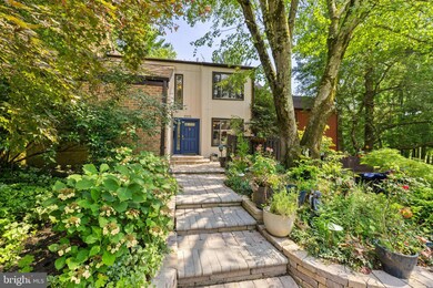 10905 Knights Bridge Ct, Reston, VA 20190 - photo 6