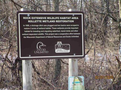 2918 W Bass Creek Rd, Beloit, WI 53511 - photo 4