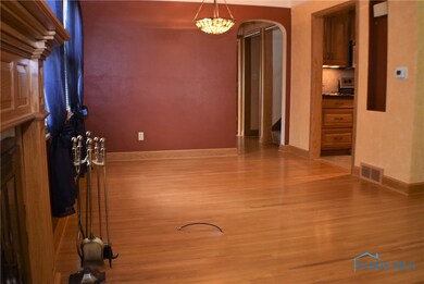 2641 Castleton Ave, Toledo, OH 43613 - photo 5