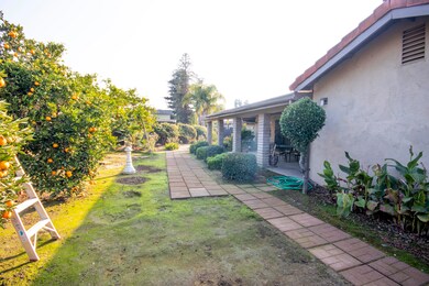 490 Alice Ave, Porterville, CA 93257 - photo 6