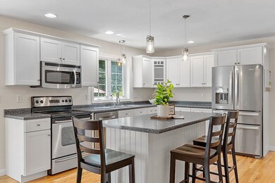 71 Mountain View Ct, Milford, NH 03055 - photo 4