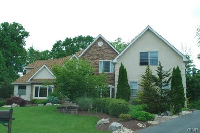 5305 Woodcock Cir, Coopersburg, PA 18036 - photo 2