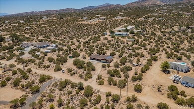 1181 Barkley Ranch Rd, Pinon Hills, CA 92372 - photo 2