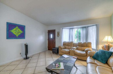 Living Room (2)-SMALL