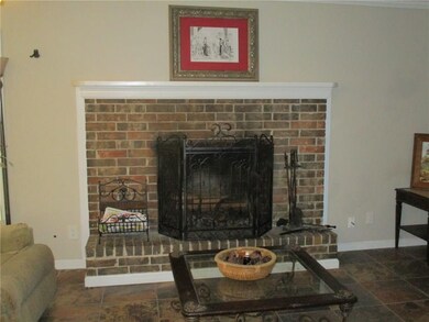 1365 Susek Dr, Pineville, LA 71360 - photo 4