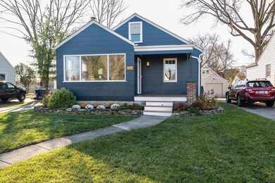 587 Fallis Rd-03