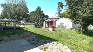 623 E 18th St N, Newton, IA 50208 - photo 4