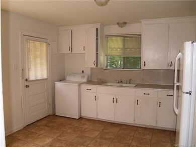 413 Brevard St, Statesville, NC 28677 - photo 5