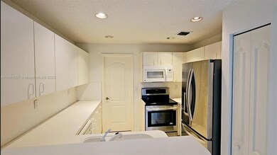 5086 NW 114th Path, Doral, FL 33178 - photo 5