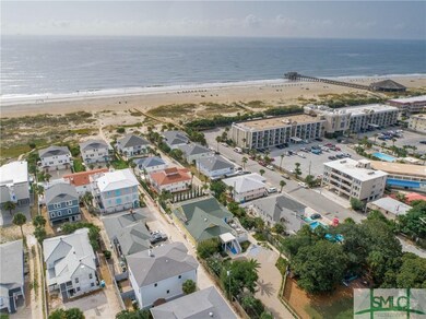 Quiet street but close to all of the south beach a