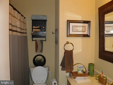 9504 Dublin Dr, Manassas, VA 20109 - photo 3