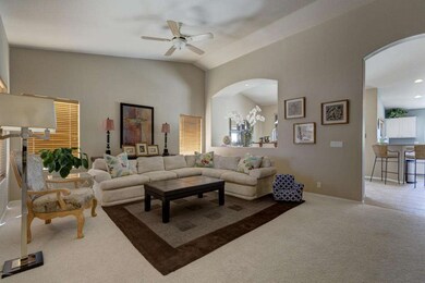 002_Family Room