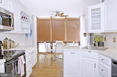 8302 Rising Ridge Way, Bethesda, MD 20817 - photo 5