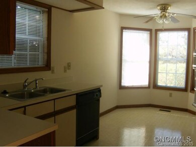 sunny eat-in kitchen