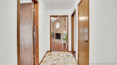 1200 Beaverly St, Ardmore, OK 73401 - photo 3