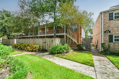 847 Wax Myrtle Ln unit A, Houston, TX 77079 - photo 4