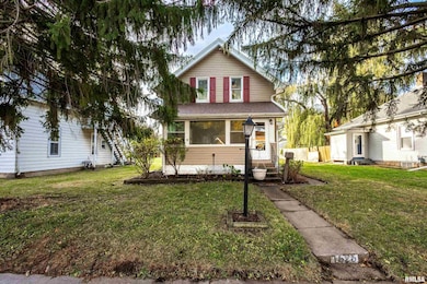 1525 W High St, Davenport, IA 52804 - photo 2