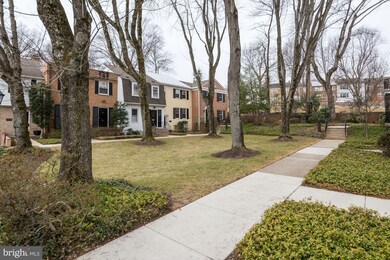 3529 Hamlet Place, Chevy Chase, MD 20815 - photo 3