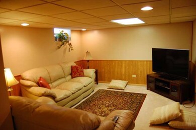 9903 Drury Ln, Westchester, IL 60154 - photo 7