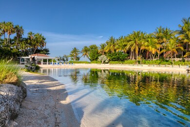 Shark Key Beach (2)