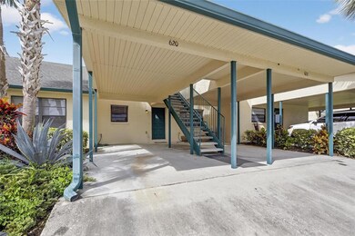 620 Yardarm Dr unit 10, Apollo Beach, FL 33572 - photo 5