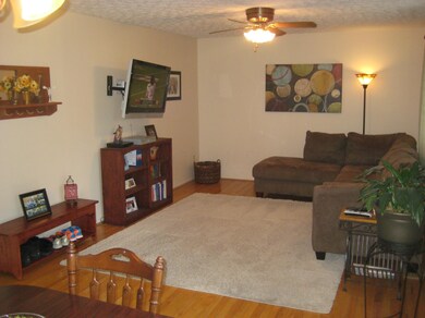 5586 Maleka Ct, Columbus, OH 43235 - photo 7