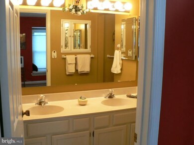 13124 Kara Ln, Silver Spring, MD 20904 - photo 7